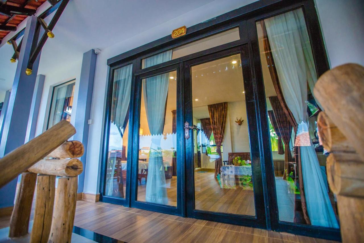 Moloppor Villa Battambang Exterior foto